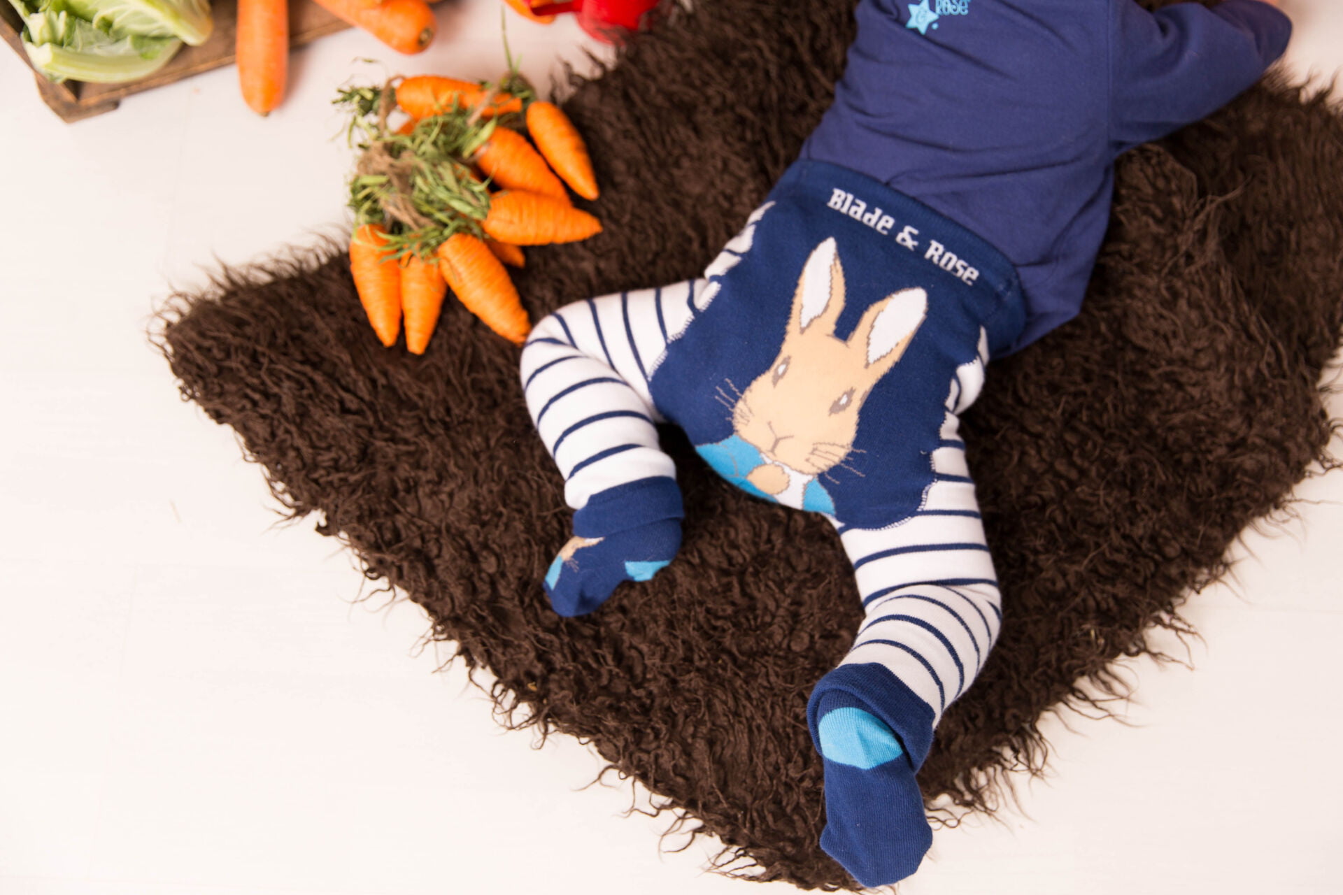 peter-rabbit-navy-leggings